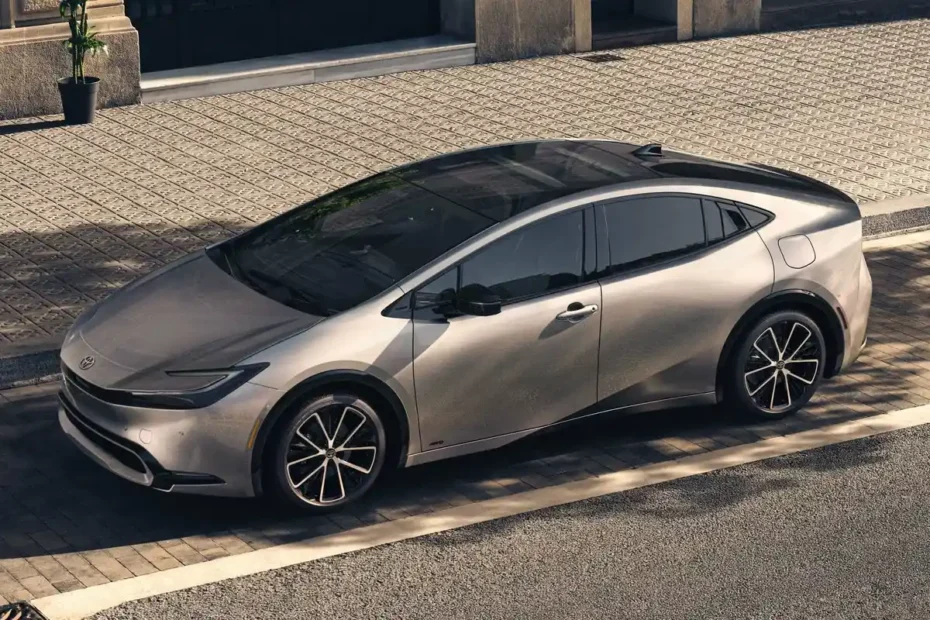 Batterilevetid i hybridbiler: Hvor længe holder de, og hvorfor vinder de over elbiler?
