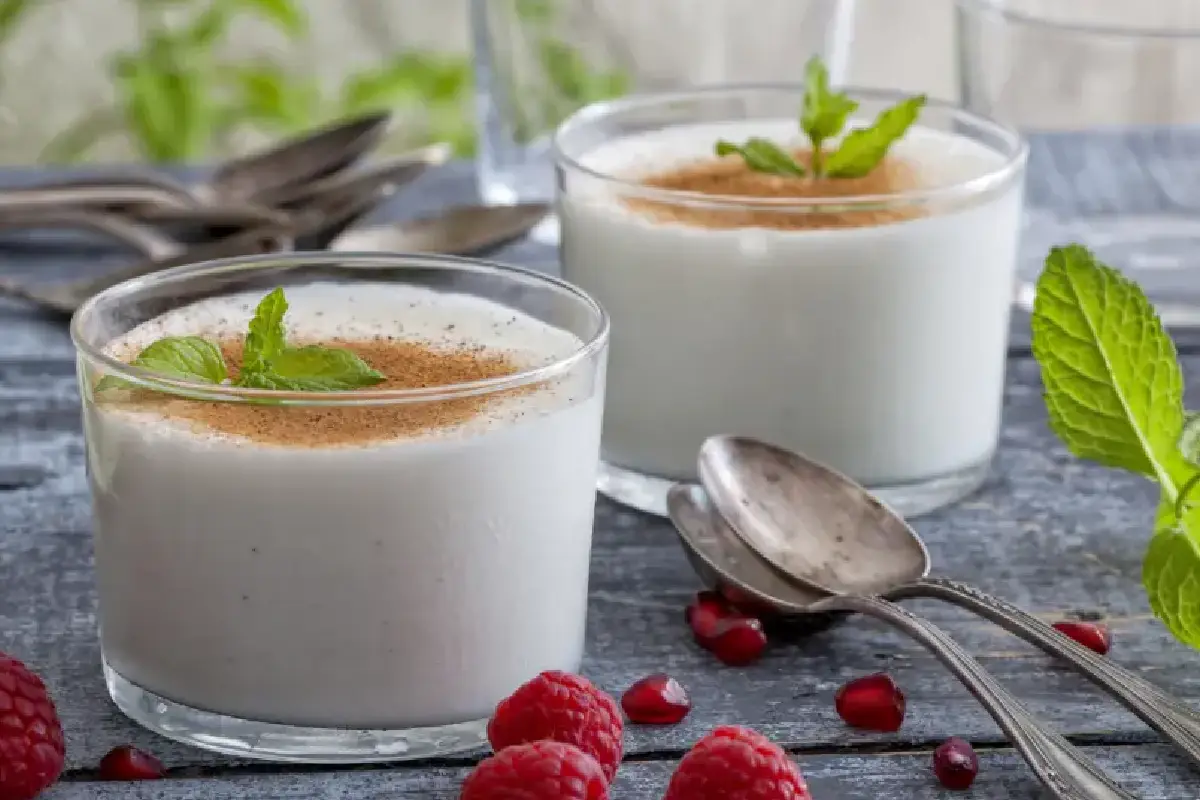 Oplev magien ved mælke limonade: Sommerdesserten, der smager af barndom